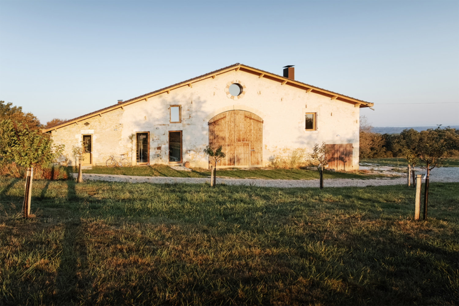 Réaménagement de la ferme Garrelis en Gironde par l'Atelier Boteko - Prix Environnement & Confort 2018 